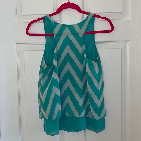 Chevron print blouse - Picture 2 of 3